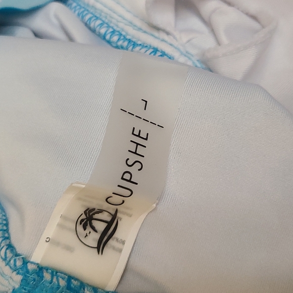 One Piece Bathing Suit Size Large Floral Print Turquoise White Ruffle Swimsuit - Picture 4 of 4